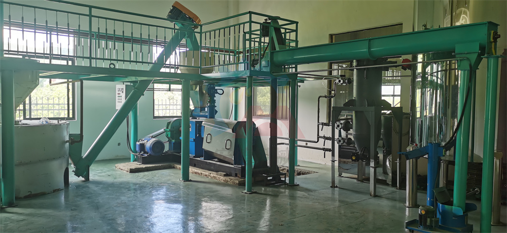 雙螺桿榨油機(jī) 雙螺桿榨油機(jī)